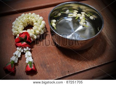 vignette garland and jasmine in silver bowl