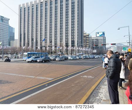 Korean People Cross Street