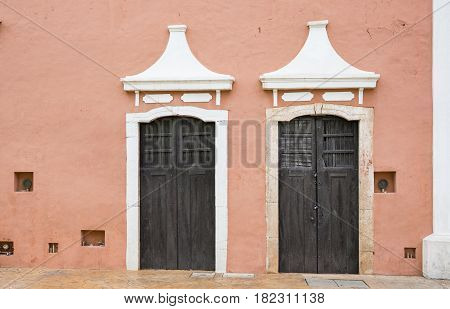 Building in a city of Valladolid Mexico