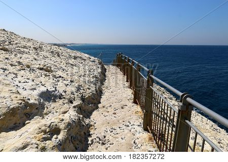 Descent by ropeway to the grottoes in Rosh Ha Nikra in the north of Israel