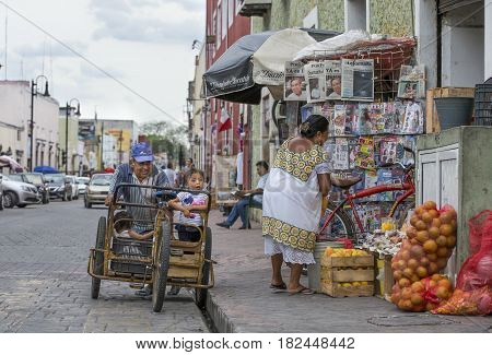valladolid Mexico 13th March 2017: people outside on the streets
