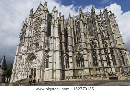 Saint Peter Beauvais Cathedral, In Beauvais, France