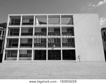 Casa Del Fascio In Como In Black And White