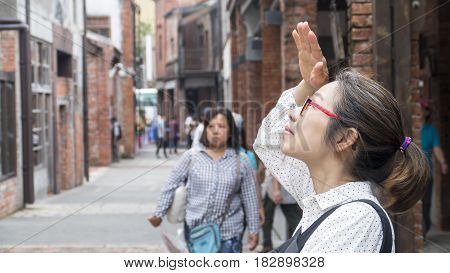 Monga, This Name Wanhua, The Birthplace Of Taipei City, The Oldest City Street In The Shade Hat Kitc