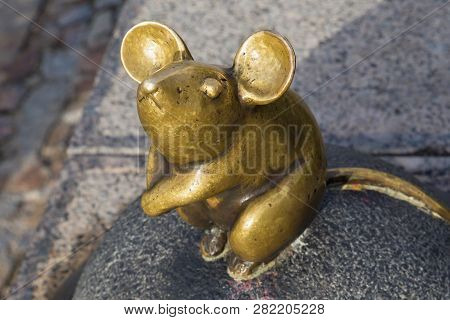 Klaipeda, Lithuania - September 22, 2018: Sculpture Known As Wonderful Little Mouse In The Historica