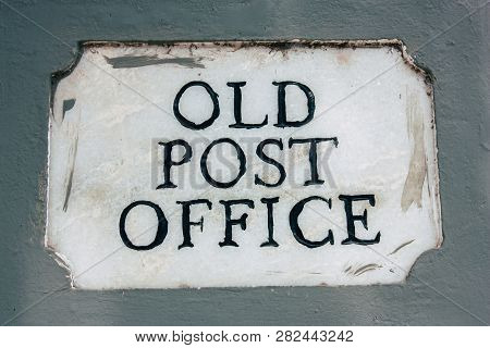 Pondicherry Tamil Nadu India January 21, 2019 View Of The Architecture Of The Streets Of White Town 