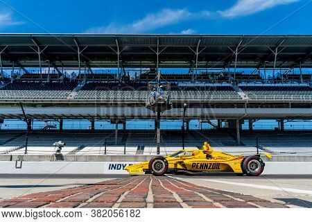 August 21, 2020 - Indianapolis, Indiana, USA: HELIO CASTRONEVES (3) of Brazil  practices for the Indianapolis 500 at the Indianapolis Motor Speedway in Indianapolis, Indiana.