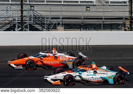 August 21, 2020 - Indianapolis, Indiana, USA: JAMES HINCHCLIFFE (29) of Toronto, Canada  practices for the Indianapolis 500 at the Indianapolis Motor Speedway in Indianapolis, Indiana.