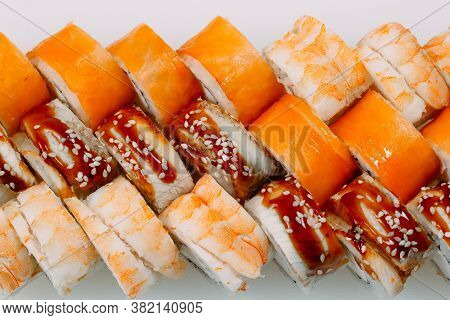 Many Types Of Shusha Are Stacked In A Row.