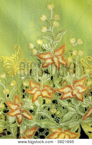 Zelené Kebaya s oranžovými květy