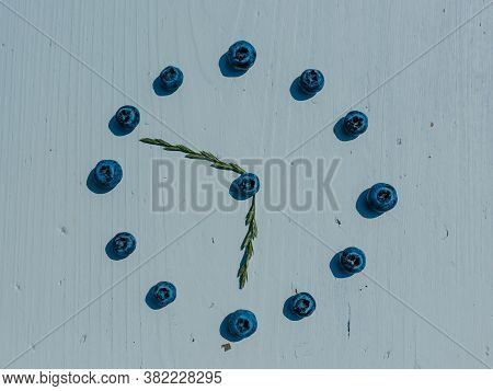 Blueberries Folded In A Circle In The Shape Of A Clock