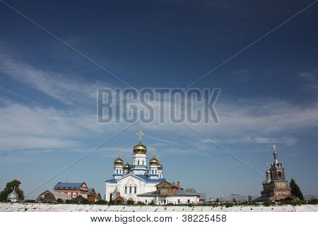 Virgin Tihvinin Luostaria. Tšuvassian tasavalta, Venäjän Tsivilsk.