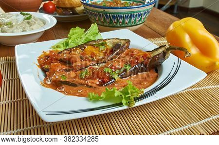 Mini Melanzane Imbottite In Sugo Piccante