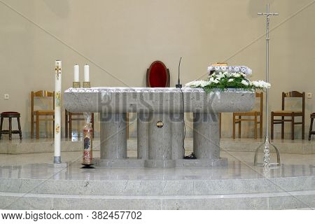 SISAK, CROATIA - SSEPTEMBER 07, 2013: Altar at the Parish Church of St. Quirinus of Sescia in Sisak, Croatia