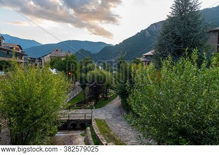 Ordino, Andorra: 26 August 2020: Cityscape In Ordino In The Valira Del Orient River In Cami Ral In S