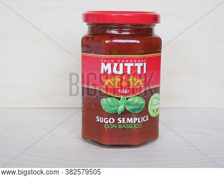 Parma - Aug 2020: Mutti Jar Of Tomato Sauce With Basil