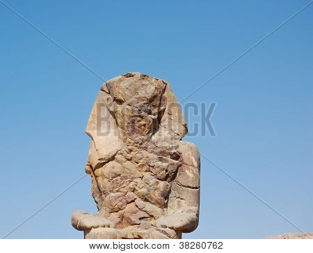 Statua del faraone Amenhotep III