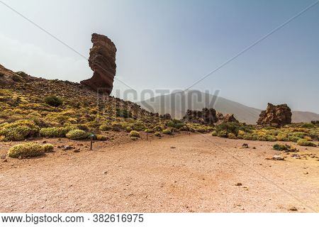 Pico Del Teide And Roques De Garcia, Teide National Park, Tenerife, Canary Islands