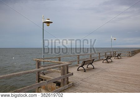 Bansin Pier Is A Pier Located In The Coastal Resort Of Bansin, On The Island Of Usedom.the Pier Stre