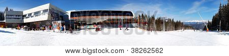 Jasna-Mart 15: Jasna düşük Tatras teleferik istasyonuna Panorama. Bu Sl en büyük kayak merkezidir
