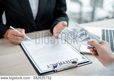 The Business Owner Personally Signed The Deal, Closing The Deal By Accepting Bribes. The Idea Of ​​c