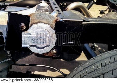 Fuel Tank Cap Of Chassis Pickup Truck