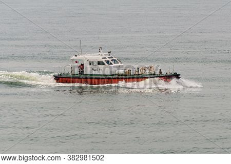 Colombo, Sri Lanka - November 25, 2019: Pilot Boat Bringing Harbor Pilot To The Cruise Ship In The P