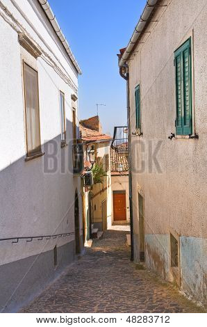 路地。・ アルベローナ。プーリア。イタリア。