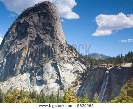 Montanha do Parque de Yosemite