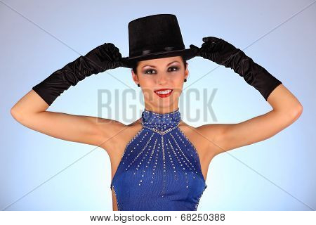 Burlesque dancer with red blue dress for latina dance