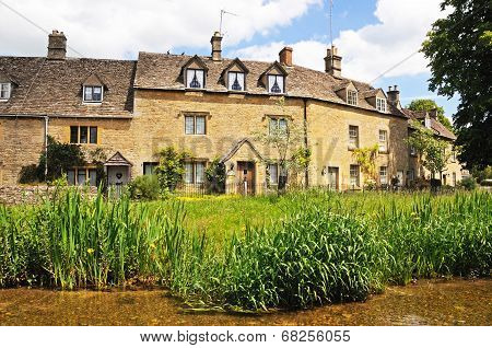 Village centre, Lower Slaughter.