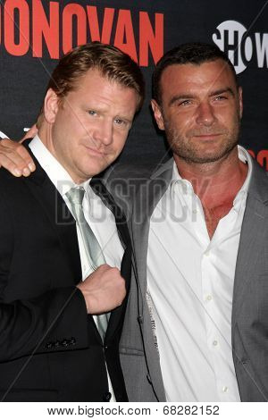 LOS ANGELES - JUL 9:  Dash Mihok, Liev Schreiber at the 