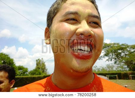 painting the face at outbond games
