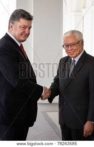President Of Ukraine Petro Poroshenko And President Of Singapore Dr Tony Tan Keng Yam