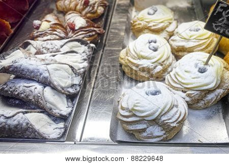 Napoletan Cake