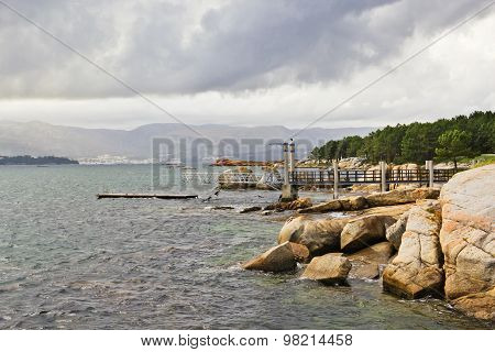 Floating Dock Between Rocks
