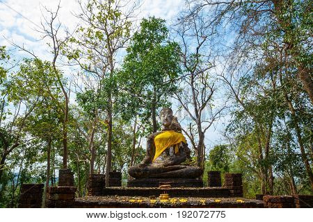 Sukhothai, Thailand - January 17 2017: Wat Khao Phanom Phloeng Temple At Si Satchanalai Historical P