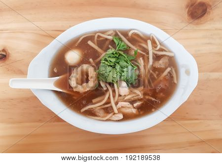 Braised fish maw in red gravey / Asian food