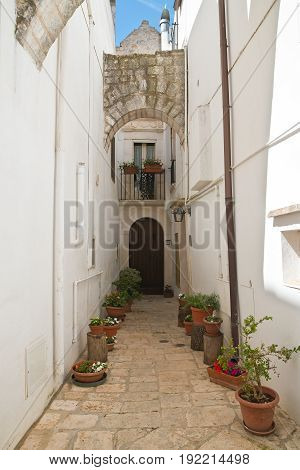 Characteristic alleyway of Locorotondo. Puglia. Southern Italy.