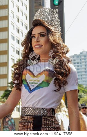 Yalangoch erkaklarning haqiqiy fotosuratlari