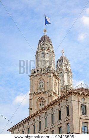 Grossmunster twin towers close up - blue sky