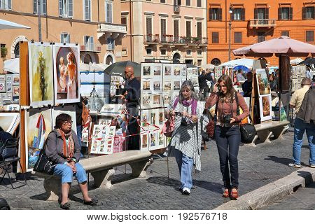Art Vendors In Rome