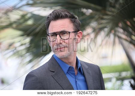  Michel Hazanavicius attends the 'Redoutable (Le Redoutable)' photocall during the 70th Cannes Film Festival at Palais on May 21, 2017 in Cannes, France.