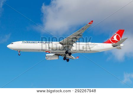 Moscow, Russia - March 26, 2019: Aircraft Airbus A330-343 Tc-loe Of Turkish Airlines Against Blue Sk