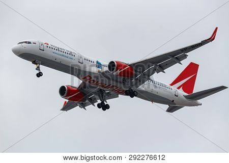 Moscow, Russia - March 17, 2019: Aircraft Boeing 757-204(wl) Vp-boo Of Royal Flight Airline Going To