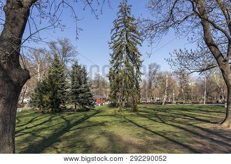 Sofia, Bulgaria - March 27, 2019: Spring Landscape With Trees And Gardens At Park Zaimov In City Of 