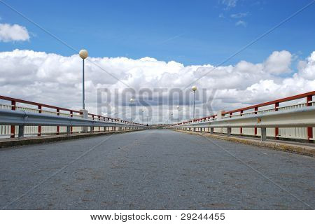 สะพานไฟถนน