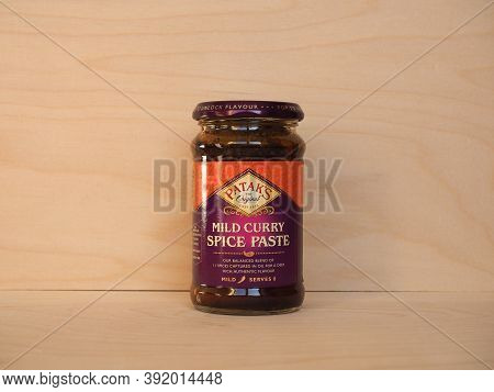 London - Oct 2020: Patak's Jar Of Curry Paste