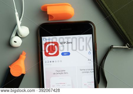 New York, Usa - 26 October 2020: Edp Zero Mobile App Icon Logo On Phone Screen Close-up, Illustrativ