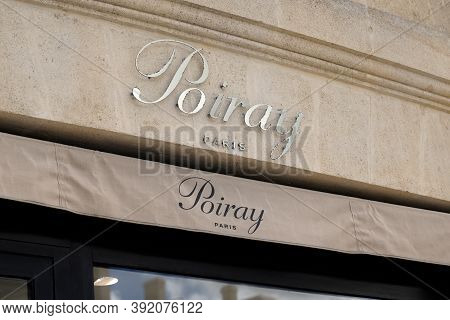 Bordeaux , Aquitaine / France - 10 20 2020 : Poiray Paris Logo Sign Front Of Fine Jewelry Watches Se